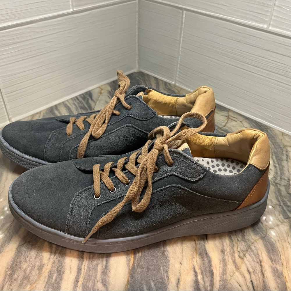Sandro Moscoloni M180 Mens 10D Blue Suede Lace Up Comfort shoes casual sneakers